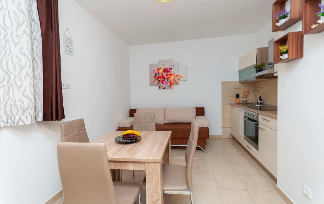 Apartments Beach Dream Мимице Экстерьер фото