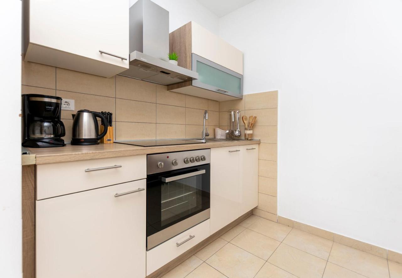 Apartments Beach Dream Мимице Экстерьер фото